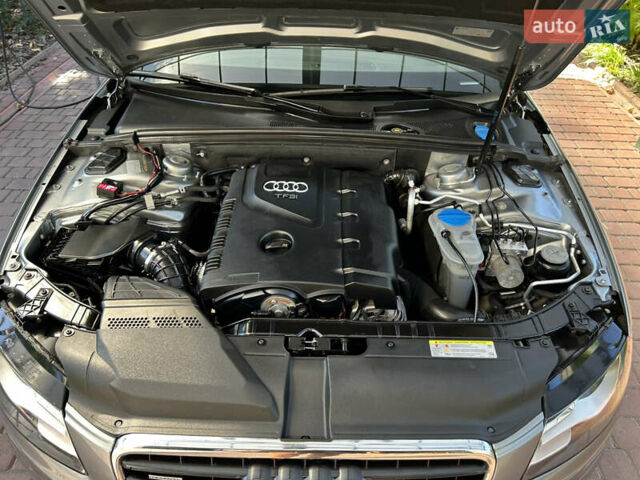 Сірий Ауді А4, об'ємом двигуна 2 л та пробігом 195 тис. км за 10800 $, фото 61 на Automoto.ua