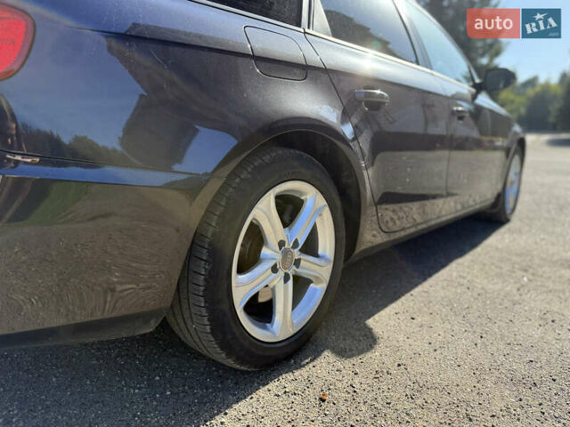 Серый Ауди А4, объемом двигателя 2 л и пробегом 354 тыс. км за 11800 $, фото 9 на Automoto.ua