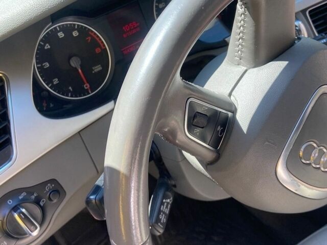 Сірий Ауді А4, об'ємом двигуна 2 л та пробігом 250 тис. км за 9900 $, фото 3 на Automoto.ua