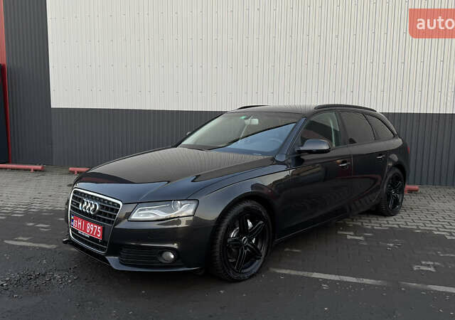 Серый Ауди А4, объемом двигателя 2 л и пробегом 226 тыс. км за 9300 $, фото 4 на Automoto.ua