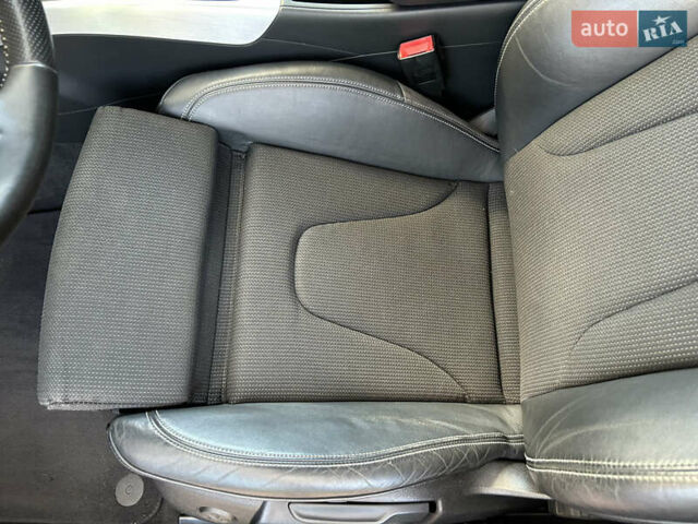 Сірий Ауді А4, об'ємом двигуна 2 л та пробігом 195 тис. км за 10800 $, фото 15 на Automoto.ua