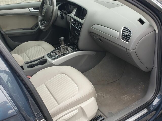 Серый Ауди А4, объемом двигателя 2 л и пробегом 285 тыс. км за 9300 $, фото 3 на Automoto.ua