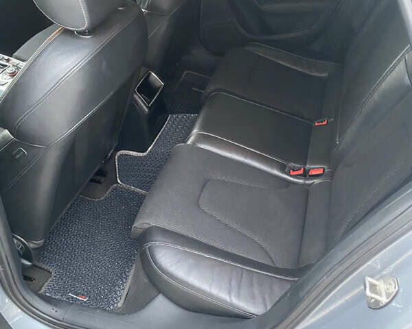 Серый Ауди А4, объемом двигателя 2 л и пробегом 300 тыс. км за 9300 $, фото 12 на Automoto.ua