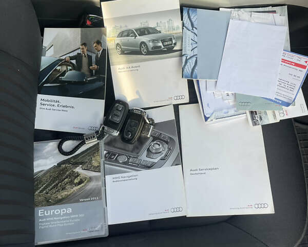 Сірий Ауді А4, об'ємом двигуна 2 л та пробігом 310 тис. км за 9999 $, фото 20 на Automoto.ua