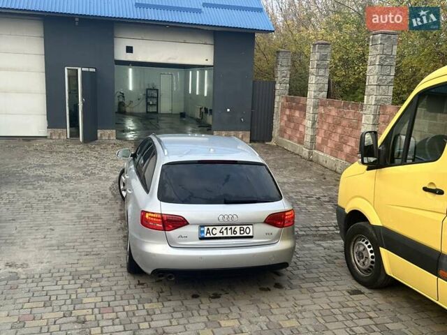 Серый Ауди А4, объемом двигателя 2 л и пробегом 350 тыс. км за 9900 $, фото 3 на Automoto.ua