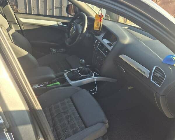 Серый Ауди А4, объемом двигателя 2.01 л и пробегом 334 тыс. км за 8999 $, фото 8 на Automoto.ua