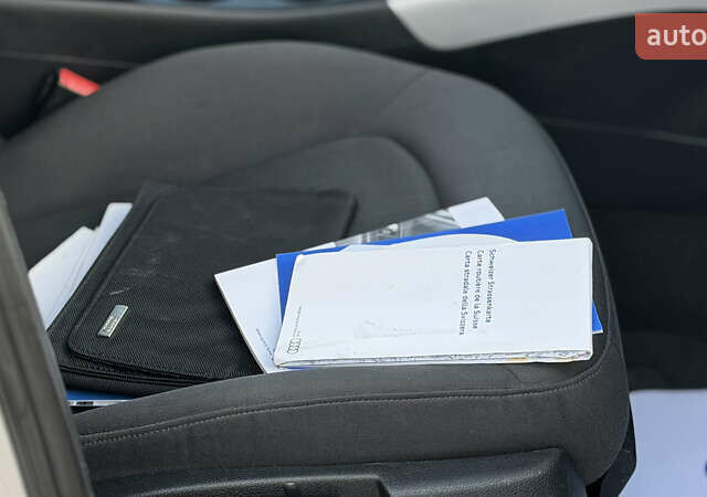 Серый Ауди А4, объемом двигателя 1.8 л и пробегом 200 тыс. км за 8500 $, фото 45 на Automoto.ua