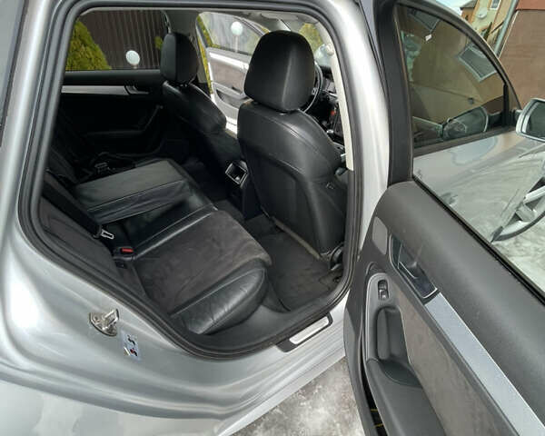 Сірий Ауді А4, об'ємом двигуна 1.98 л та пробігом 383 тис. км за 9800 $, фото 32 на Automoto.ua