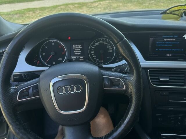 Серый Ауди А4, объемом двигателя 2 л и пробегом 290 тыс. км за 11000 $, фото 7 на Automoto.ua