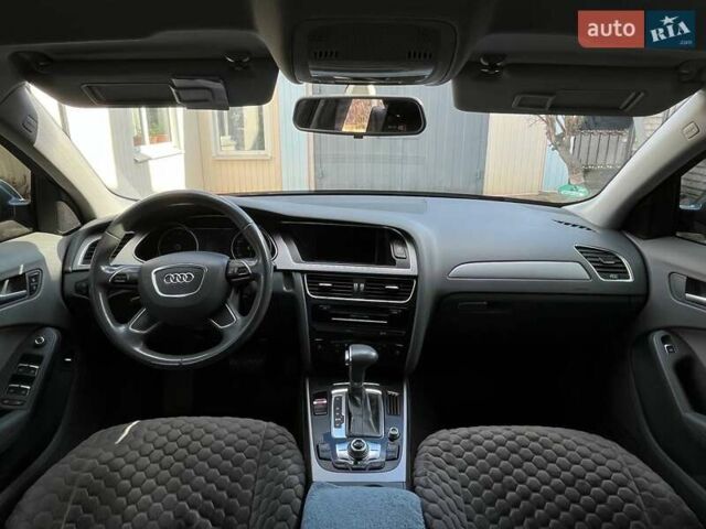 Ауді А4 2012 у Лебедине на Automoto.ua Сірий Ауді А4, об'ємом двигуна 1.97 л та пробігом 154 тис. км за 13500 $, фото 15 на Automoto.ua