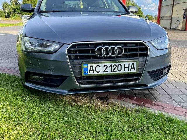 Сірий Ауді А4, об'ємом двигуна 2 л та пробігом 280 тис. км за 11400 $, фото 5 на Automoto.ua