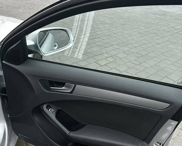Серый Ауди А4, объемом двигателя 2 л и пробегом 319 тыс. км за 8500 $, фото 18 на Automoto.ua