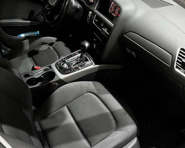 Сірий Ауді А4, об'ємом двигуна 2 л та пробігом 295 тис. км за 10800 $, фото 21 на Automoto.ua