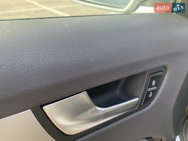 Серый Ауди А4, объемом двигателя 2 л и пробегом 217 тыс. км за 10600 $, фото 32 на Automoto.ua