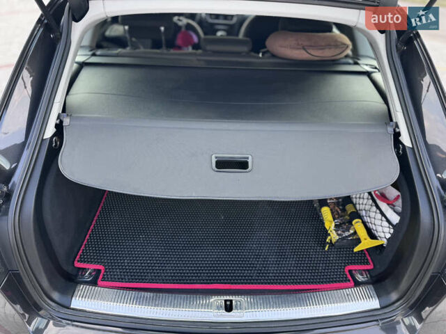 Сірий Ауді А4, об'ємом двигуна 1.8 л та пробігом 259 тис. км за 11300 $, фото 18 на Automoto.ua