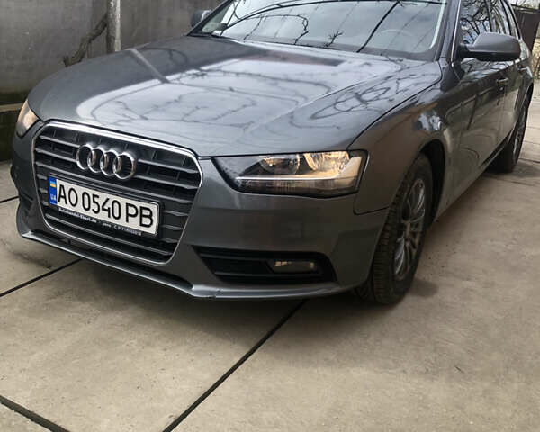 Сірий Ауді А4, об'ємом двигуна 2 л та пробігом 345 тис. км за 11200 $, фото 11 на Automoto.ua