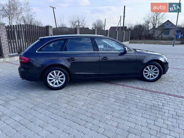 Сірий Ауді А4, об'ємом двигуна 1.8 л та пробігом 259 тис. км за 11300 $, фото 8 на Automoto.ua