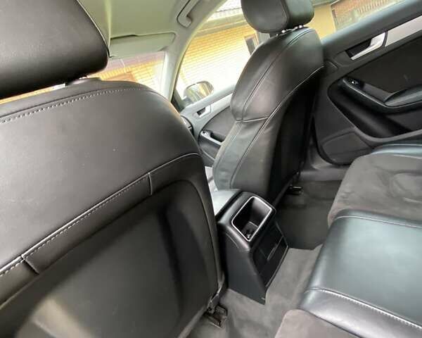 Серый Ауди А4, объемом двигателя 1.97 л и пробегом 300 тыс. км за 12500 $, фото 7 на Automoto.ua