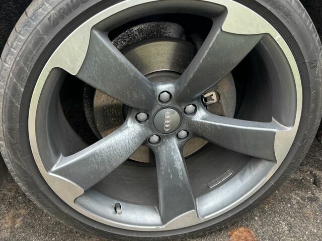 Сірий Ауді А4, об'ємом двигуна 2 л та пробігом 126 тис. км за 14000 $, фото 6 на Automoto.ua