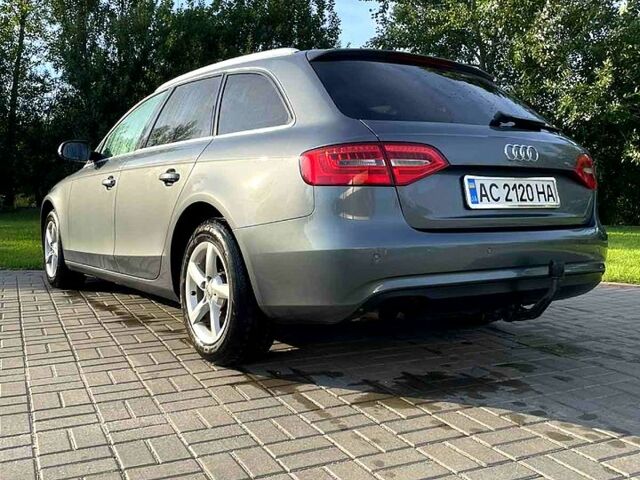 Сірий Ауді А4, об'ємом двигуна 2 л та пробігом 280 тис. км за 11400 $, фото 7 на Automoto.ua