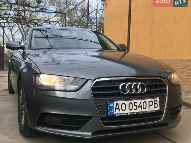 Сірий Ауді А4, об'ємом двигуна 2 л та пробігом 345 тис. км за 11200 $, фото 1 на Automoto.ua