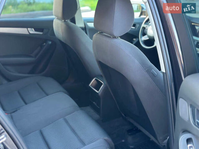 Сірий Ауді А4, об'ємом двигуна 1.97 л та пробігом 230 тис. км за 11000 $, фото 9 на Automoto.ua