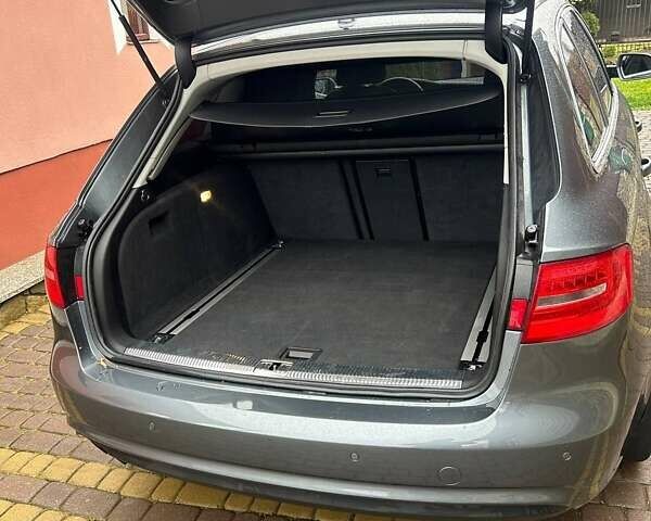 Серый Ауди А4, объемом двигателя 2 л и пробегом 266 тыс. км за 13600 $, фото 18 на Automoto.ua