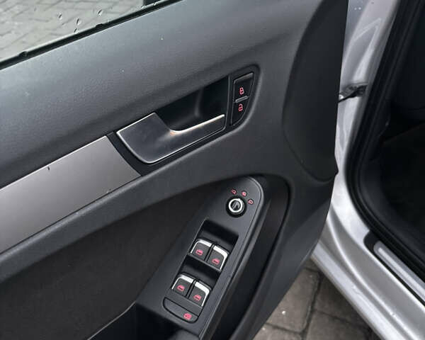 Серый Ауди А4, объемом двигателя 2 л и пробегом 319 тыс. км за 8500 $, фото 12 на Automoto.ua