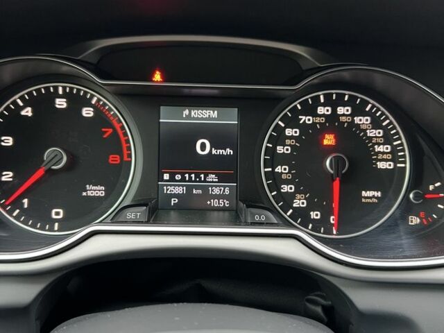 Сірий Ауді А4, об'ємом двигуна 2 л та пробігом 126 тис. км за 14000 $, фото 13 на Automoto.ua