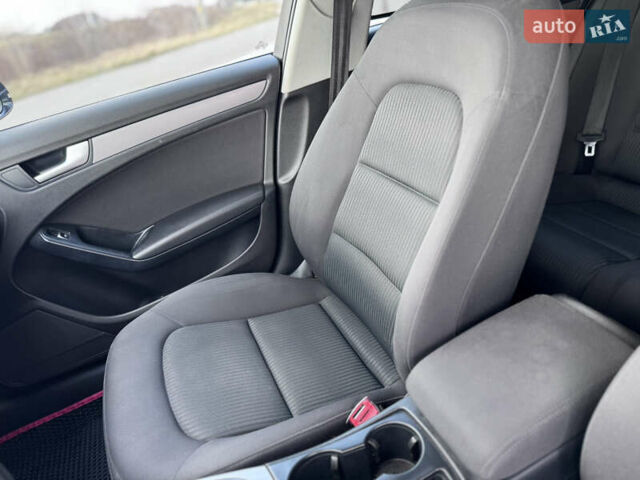 Сірий Ауді А4, об'ємом двигуна 1.8 л та пробігом 259 тис. км за 11300 $, фото 16 на Automoto.ua