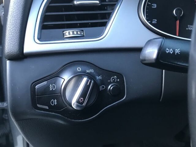 Сірий Ауді А4, об'ємом двигуна 2 л та пробігом 288 тис. км за 12300 $, фото 10 на Automoto.ua