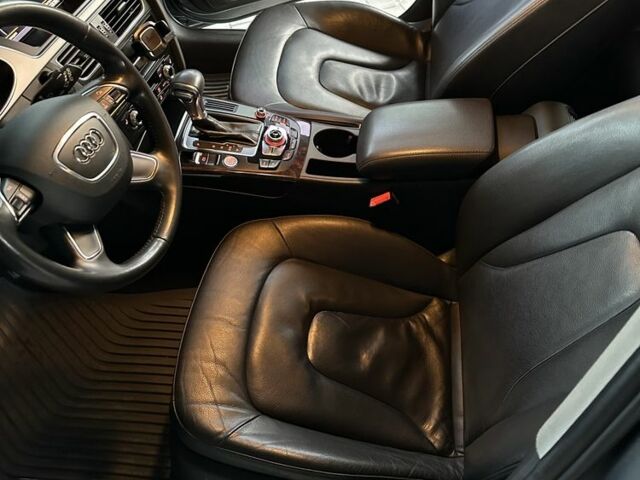 Серый Ауди А4, объемом двигателя 2 л и пробегом 173 тыс. км за 11700 $, фото 2 на Automoto.ua