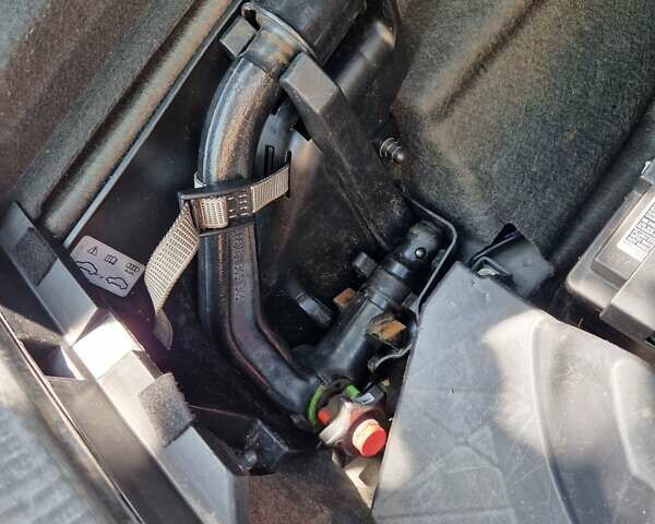 Серый Ауди А4, объемом двигателя 2 л и пробегом 300 тыс. км за 12300 $, фото 17 на Automoto.ua