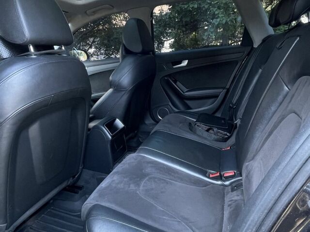 Сірий Ауді А4, об'ємом двигуна 2 л та пробігом 257 тис. км за 12300 $, фото 11 на Automoto.ua
