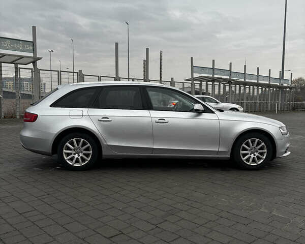 Серый Ауди А4, объемом двигателя 2 л и пробегом 319 тыс. км за 8500 $, фото 4 на Automoto.ua