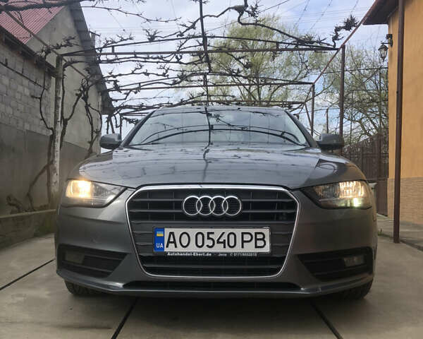 Сірий Ауді А4, об'ємом двигуна 2 л та пробігом 345 тис. км за 11200 $, фото 9 на Automoto.ua