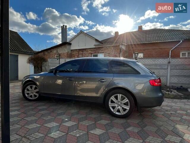 Ауді А4 2012 у Лебедине на Automoto.ua Сірий Ауді А4, об'ємом двигуна 1.97 л та пробігом 154 тис. км за 13500 $, фото 2 на Automoto.ua
