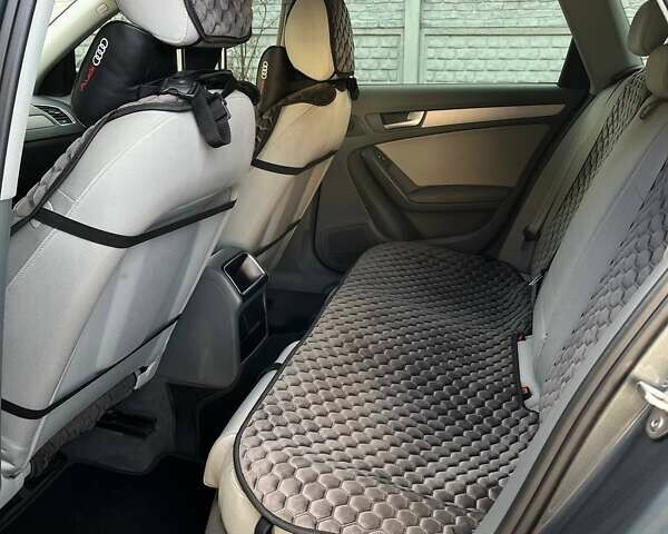 Ауді А4 2012 у Лебедине на Automoto.ua Сірий Ауді А4, об'ємом двигуна 1.97 л та пробігом 154 тис. км за 13500 $, фото 31 на Automoto.ua