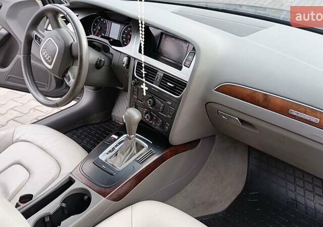Сірий Ауді А4, об'ємом двигуна 2 л та пробігом 290 тис. км за 9350 $, фото 17 на Automoto.ua