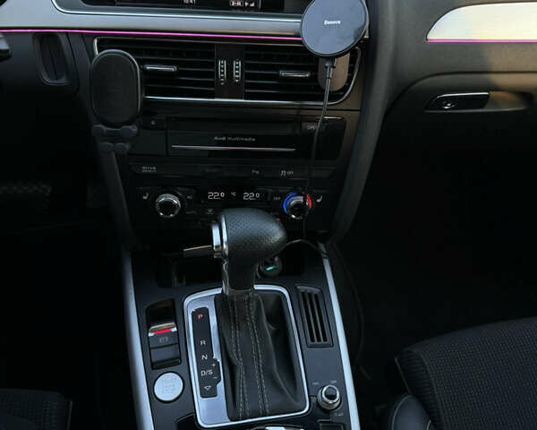 Серый Ауди А4, объемом двигателя 3 л и пробегом 225 тыс. км за 14500 $, фото 30 на Automoto.ua