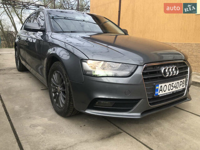 Сірий Ауді А4, об'ємом двигуна 2 л та пробігом 345 тис. км за 11200 $, фото 4 на Automoto.ua
