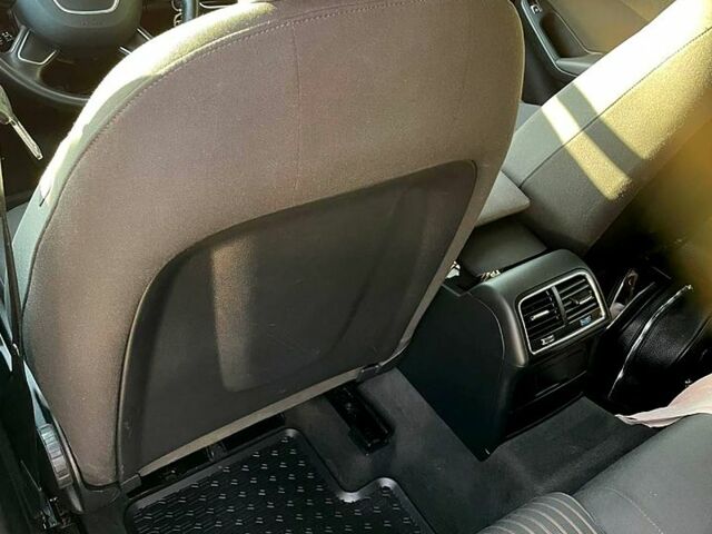 Сірий Ауді А4, об'ємом двигуна 2 л та пробігом 280 тис. км за 11400 $, фото 9 на Automoto.ua
