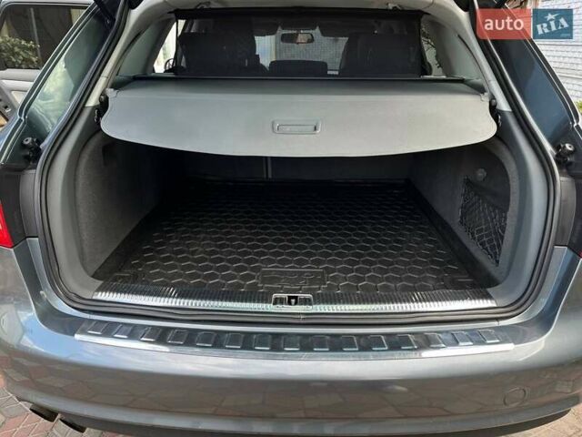 Ауді А4 2012 у Лебедине на Automoto.ua Сірий Ауді А4, об'ємом двигуна 1.97 л та пробігом 154 тис. км за 13500 $, фото 28 на Automoto.ua