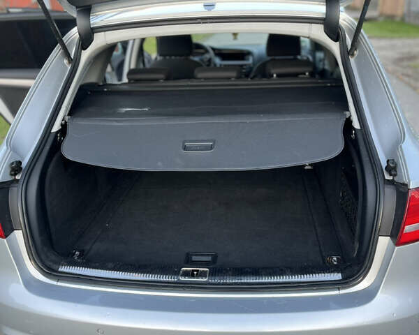 Сірий Ауді А4, об'ємом двигуна 1.97 л та пробігом 345 тис. км за 9500 $, фото 16 на Automoto.ua