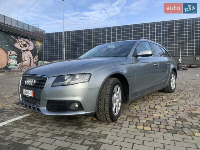 Серый Ауди А4, объемом двигателя 2 л и пробегом 217 тыс. км за 10600 $, фото 4 на Automoto.ua