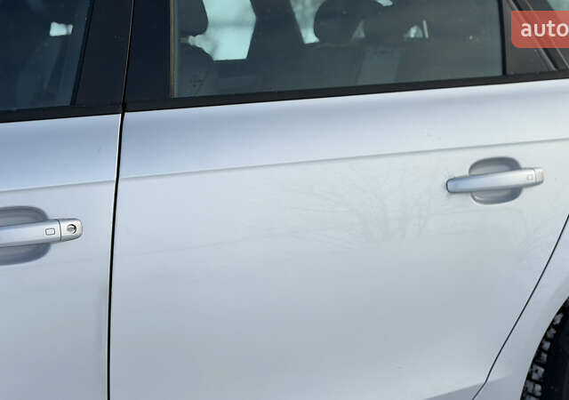 Серый Ауди А4, объемом двигателя 2.7 л и пробегом 310 тыс. км за 6400 $, фото 12 на Automoto.ua