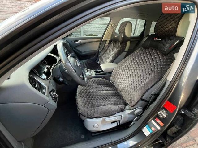 Ауді А4 2012 у Лебедине на Automoto.ua Сірий Ауді А4, об'ємом двигуна 1.97 л та пробігом 154 тис. км за 13500 $, фото 16 на Automoto.ua