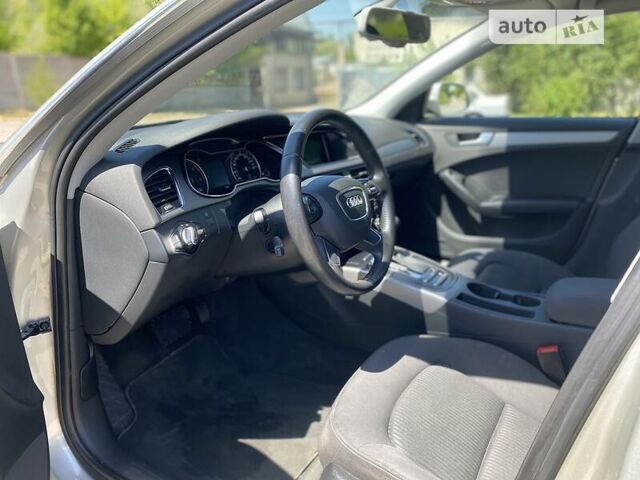 Сірий Ауді А4, об'ємом двигуна 2 л та пробігом 280 тис. км за 10300 $, фото 18 на Automoto.ua