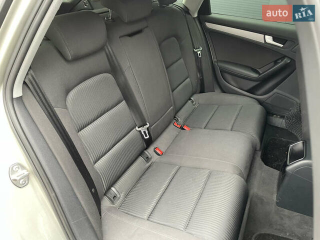 Сірий Ауді А4, об'ємом двигуна 1.8 л та пробігом 135 тис. км за 9700 $, фото 10 на Automoto.ua