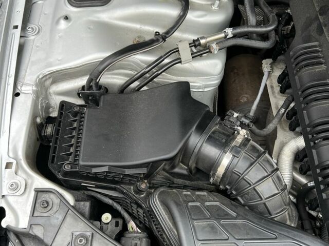 Сірий Ауді А4, об'ємом двигуна 2 л та пробігом 126 тис. км за 14000 $, фото 23 на Automoto.ua